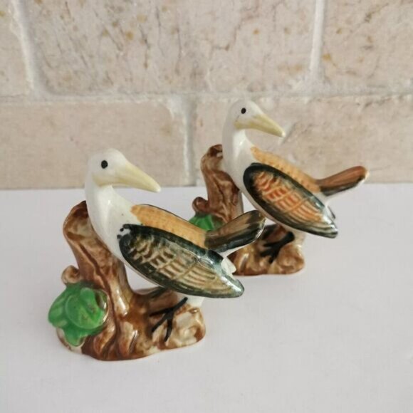 Pair of 2 Vintage Bird Figurines, Pelican Bird Branch Leaf Made in Japan Kitsch - Picture 2 of 10